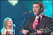 Микки Харт (Mickey Harte) из Ирландии на Конкурсе Песни Евровидение 2003